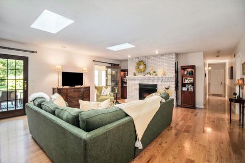 51171 Pheasant Run Dr, Granger, IN 46530 photo 4
