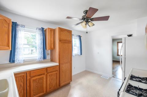 2212 S Hackley St, Muncie, IN 47302 photo 9