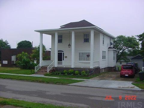 207 W 4th St, Bicknell, IN 47512 photo 4