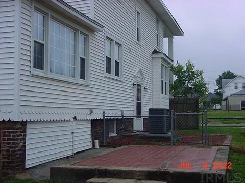 207 W 4th St, Bicknell, IN 47512 photo 5
