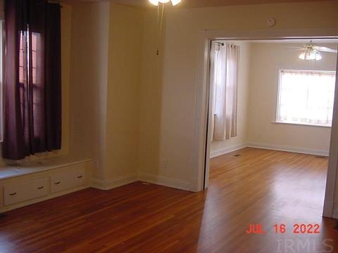 207 W 4th St, Bicknell, IN 47512 photo 11