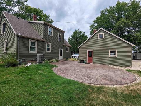 703 Hendricks St, Berne, IN 46711 photo 22