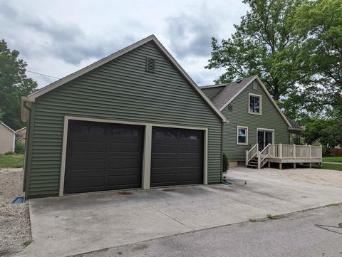 703 Hendricks St, Berne, IN 46711 photo 28