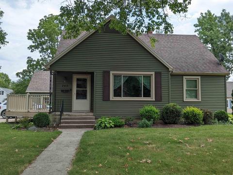 703 Hendricks St, Berne, IN 46711 photo 1