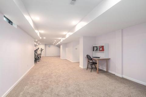 14033 Fox Chase Dr, Granger, IN 46530 photo 25