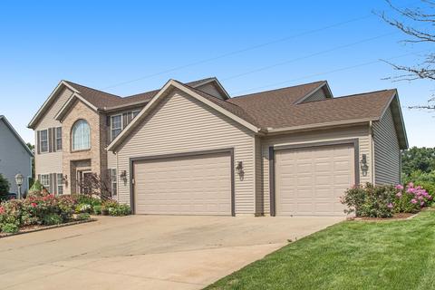 14033 Fox Chase Dr, Granger, IN 46530 photo 3