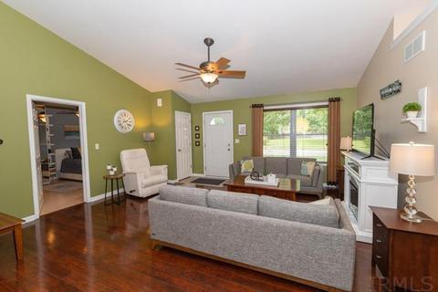 102 Maple Ln, Wakarusa, IN 46573 photo 6