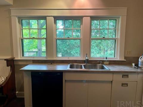 724 E University St, Bloomington, IN 47401 photo 12