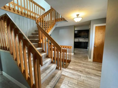 12220 Fields Farm Ct, Granger, IN 46530 photo 2