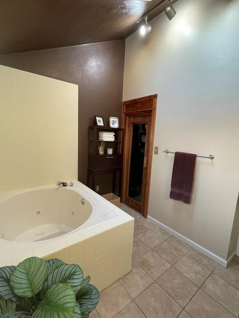 12220 Fields Farm Ct, Granger, IN 46530 photo 18