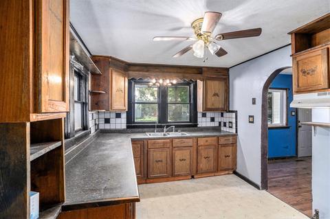 519 E Central St, Akron, IN 46910 photo 8