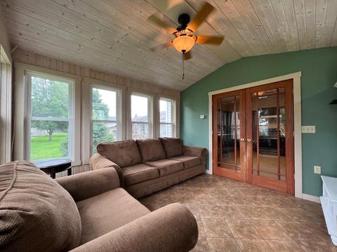 402 E Main St, Chalmers, IN 47929 photo 17
