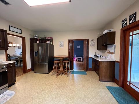 402 E Main St, Chalmers, IN 47929 photo 16