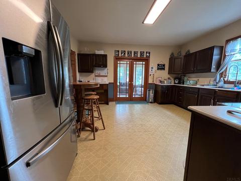 402 E Main St, Chalmers, IN 47929 photo 14