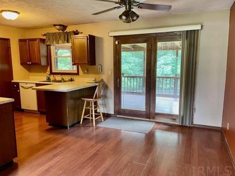 2890 E Carowinds Ct, Bloomington, IN 47401 photo 3