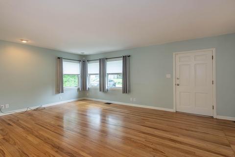 2023 E Maxwell Ln, Bloomington, IN 47401 photo 4