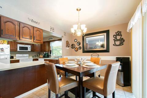 58456 Valley View Dr, Elkhart, IN 46517 photo 4