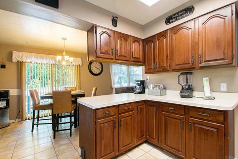 58456 Valley View Dr, Elkhart, IN 46517 photo 8
