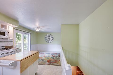 51531 Shaker Ln, Granger, IN 46530 photo 3