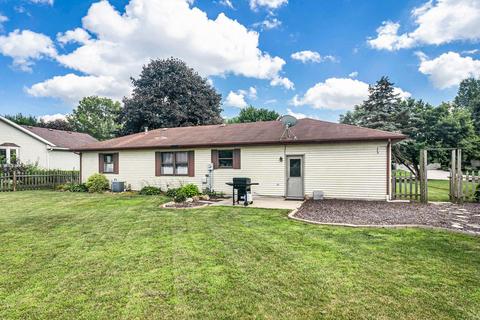 304 Eugene Dr, Middlebury, IN 46540 photo 7
