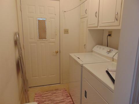 528 E Central Ave, Bluffton, IN 46714 photo 8