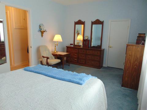 528 E Central Ave, Bluffton, IN 46714 photo 5