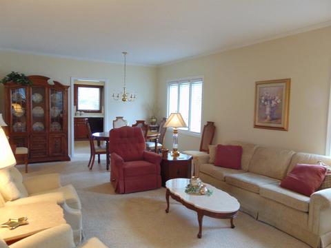 528 E Central Ave, Bluffton, IN 46714 photo 3