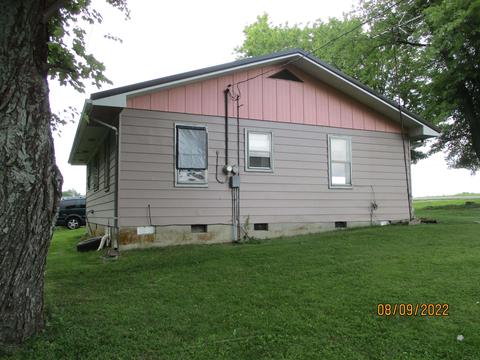 1379 S Eckerty Doolittle Rd, Eckerty, IN 47116 photo 3