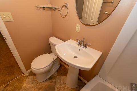 1709 E Fox St, South Bend, IN 46613 photo 11
