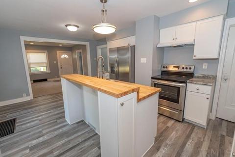 402 E Oakside St, South Bend, IN 46614 photo 11