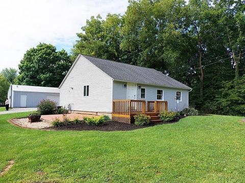 655 Walnut St, Waterloo, IN 46793 photo 1