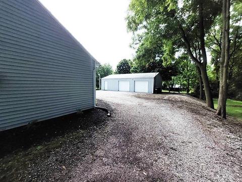 655 Walnut St, Waterloo, IN 46793 photo 4