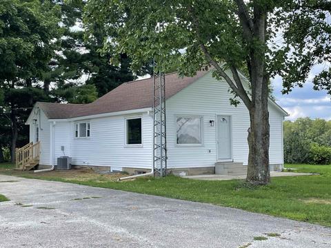 8064 N 225 W, Delphi, IN 46923 photo 1