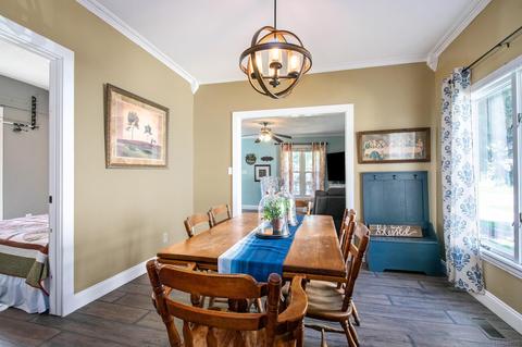 756 E Walnut St, Nappanee, IN 46550 photo 5