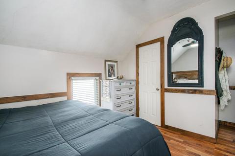 756 E Walnut St, Nappanee, IN 46550 photo 17