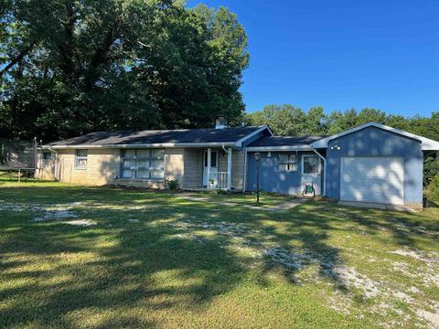 970 S Meridian Rd, Mitchell, IN 47446 photo 1