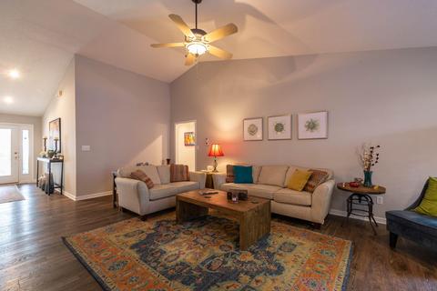4049 E Bennington Blvd, Bloomington, IN 47401 photo 6