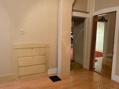 77 E 6th St, Peru, IN 46970 photo 27
