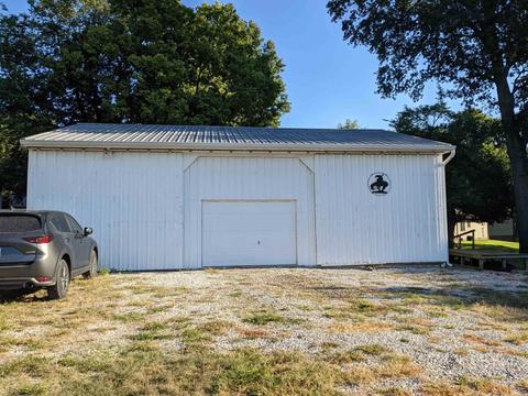 1112 Everett Ln, Washington, IN 47501 photo 1