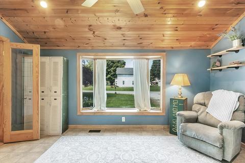 603 E Michigan St, Lagrange, IN 46761 photo 11
