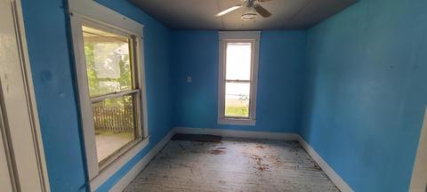 323 E 6th St, Mount Carmel, IL 62863 photo 9