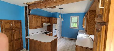 323 E 6th St, Mount Carmel, IL 62863 photo 7