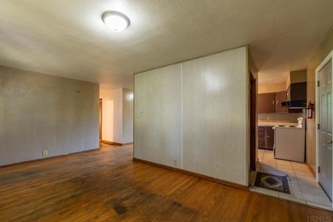 4532 E Deckard Dr, Bloomington, IN 47408 photo 6