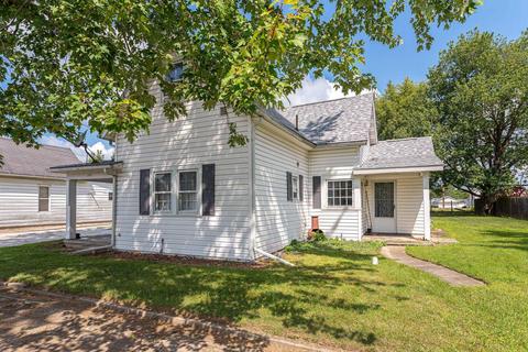 205 E Main St, Swayzee, IN 46986 photo 2