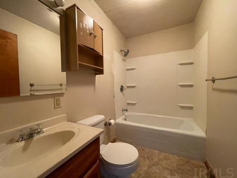 910 E 11th St, Fowler, IN 47944 photo 5
