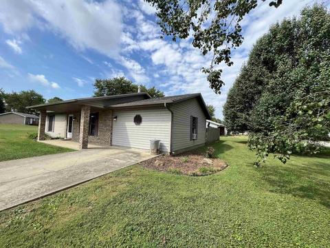268 Bartlett Dr, Mitchell, IN 47446 photo 3