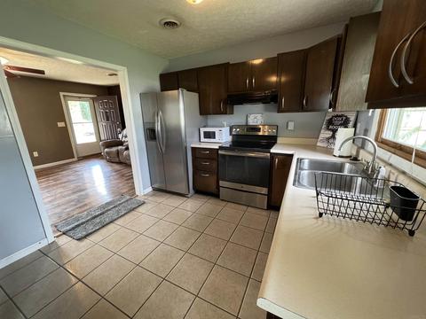 268 Bartlett Dr, Mitchell, IN 47446 photo 11