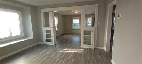 205 E Memorial Dr, Muncie, IN 47302 photo 3