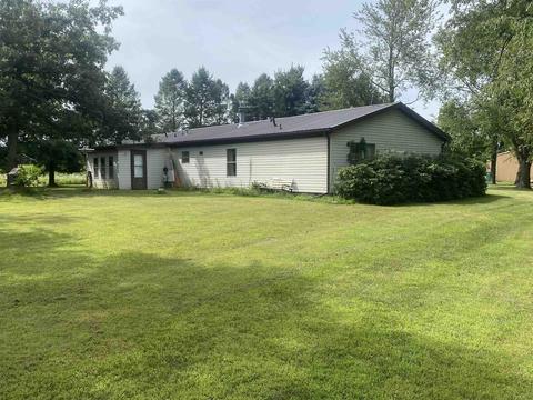 6640 E 825 N, Howe, IN 46746 photo 2