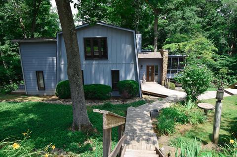 6841 E Trailway Dr, Bloomington, IN 47408 photo 2